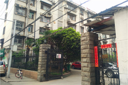 升华广场附近花园小区品质楼盘电梯三室出售